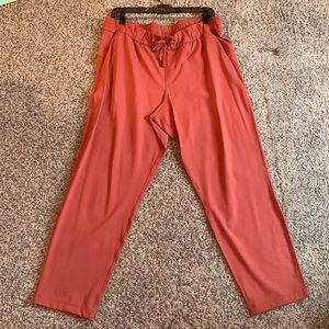 Lululemon on the Fly 7/8 Pant size 12